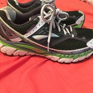 Brooks Women’s 7.5